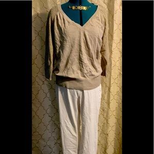 Gorgeous sparkle v-neck sweater great for running errands or lunch with your ❤️